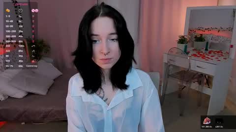 Lilith online show from December 4, 2025, 12:47 pm