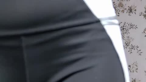 lilithmoonx_ online show from March 4, 2026, 4:57 pm