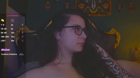 lilithmystic01 online show from November 22, 2025, 12:15 pm