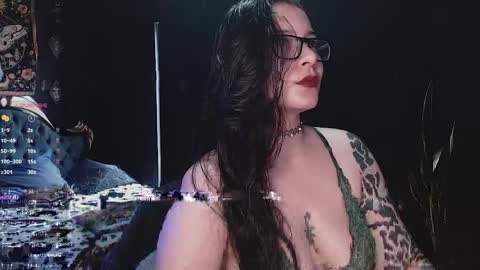 lilithmystic01 online show from April 20, 2026, 2:09 pm