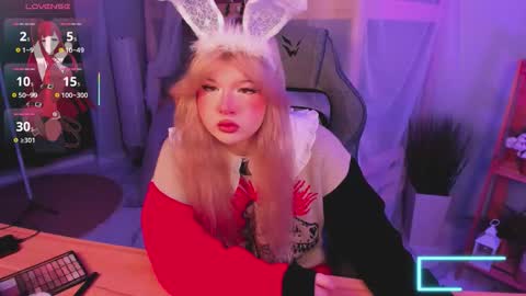 LilithNelson online show from November 19, 2025, 11:49 pm