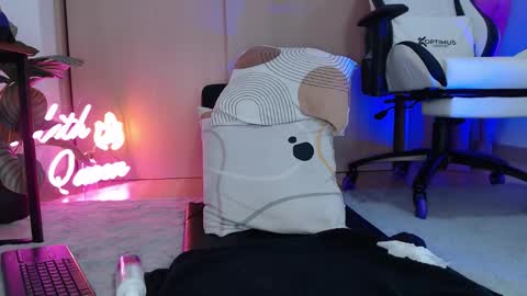 Snapshot of lilithqueen1 chatting on September 23, 2025, 1:30 am La pelirroja online show from September 23, 2025, 1:30 am