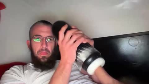 liliths_duck online show from April 8, 2026, 5:51 am