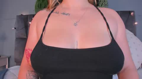 lilithsmith__ online show from February 6, 2026, 11:46 am
