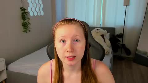 Snapshot of lilitiny chatting on August 9, 2026, 3:19 am Lili Tiny GMT2 3-10AM MonTueWedThuSat online show from August 9, 2026, 3:19 am