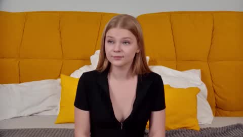 Snapshot of lilitrosen chatting on October 15, 2025, 5:46 pm lilitrosen online show from October 15, 2025, 5:46 pm