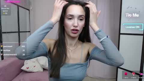 Lillian online show from February 5, 2025, 9:15 am