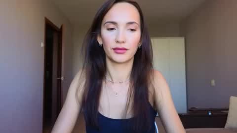 Lillian online show from October 4, 2025, 11:08 am