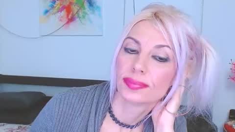 Lara online show from February 7, 2025, 2:08 am