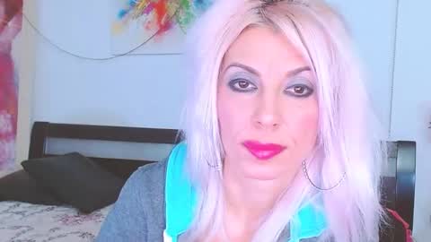 Lara online show from February 21, 2025, 8:05 pm