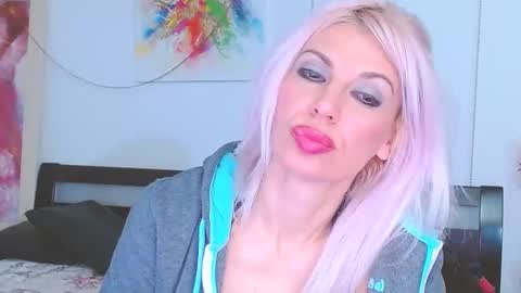 Lara online show from February 21, 2025, 11:10 pm