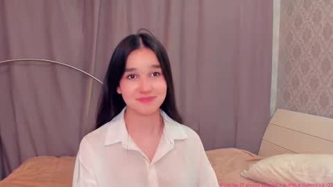 Celina Lillie online show from December 19, 2025, 9:22 pm