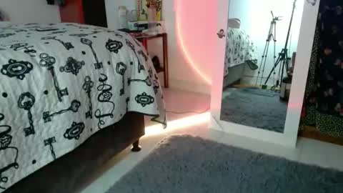 lillith_777 online show from January 14, 2026, 1:11 am