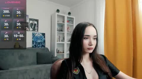 Lillllos online show from November 27, 2025, 4:47 am