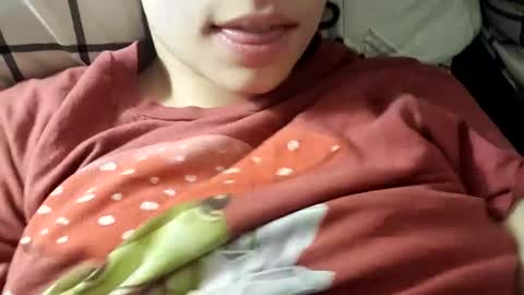 Lilly online show from December 3, 2024, 8:39 pm