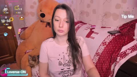 Lilly  online show from December 22, 2024, 5:56 am