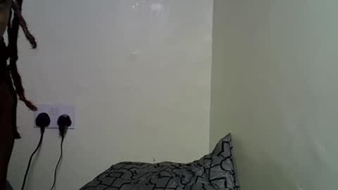 lillybae1811 online show from May 26, 2026, 4:41 am