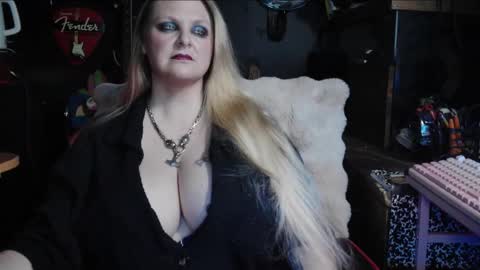 Lillyth Eden online show from December 18, 2025, 6:41 am