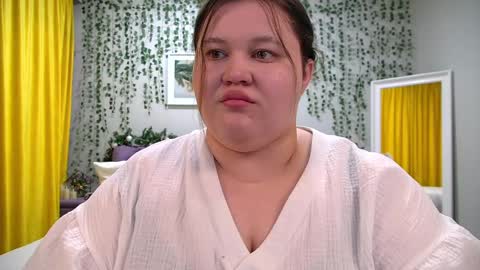 LiloLewins online show from December 24, 2024, 4:30 pm