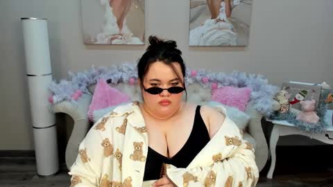 LiloLewins online show from January 12, 2025, 4:00 am