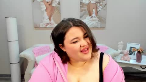 LiloLewins online show from January 20, 2025, 6:43 pm