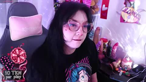 Lilo  online show from February 15, 2026, 9:44 pm