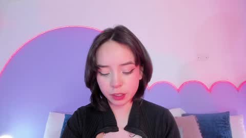 Lilou online show from January 16, 2025, 2:19 pm