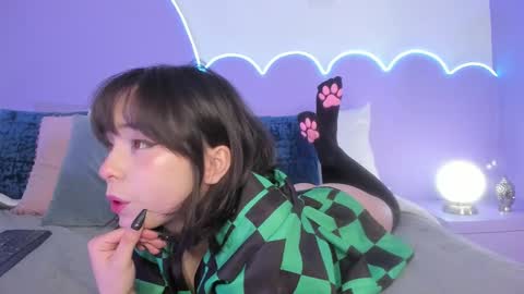 Lilou online show from February 19, 2025, 2:23 pm