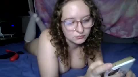 Snapshot of lilpies chatting on December 29, 2024, 4:38 am LilPies  online show from December 29, 2024, 4:38 am