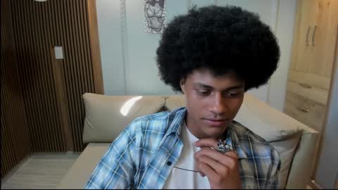 Snapshot of lilr_ chatting on January 7, 2025, 1:14 pm lilr_ online show from January 7, 2025, 1:14 pm