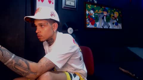  ONLYFANS   online show from December 3, 2024, 9:33 am