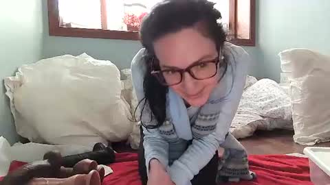 Lilrosiedoll online show from February 23, 2026, 5:32 pm