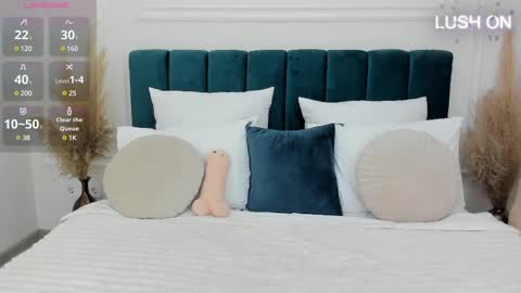 Lilu online show from January 26, 2025, 8:23 pm