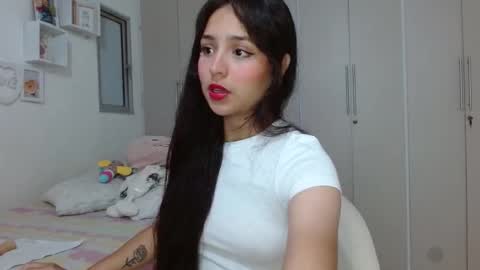 Snapshot of lily_crushx chatting on October 7, 2025, 4:53 am Lirio         online show from October 7, 2025, 4:53 am
