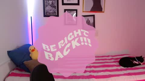 Snapshot of lily_evans_ chatting on January 24, 2025, 8:22 pm just lily online show from January 24, 2025, 8:22 pm