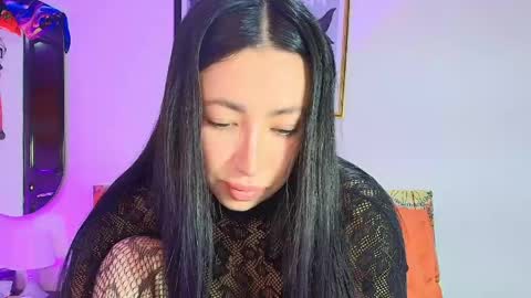 Snapshot of lily_evans_ chatting on May 16, 2026, 11:46 pm just lily online show from May 16, 2026, 11:46 pm