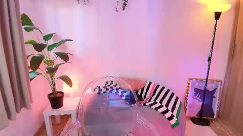 just lily online show from August 5, 2026, 9:50 pm