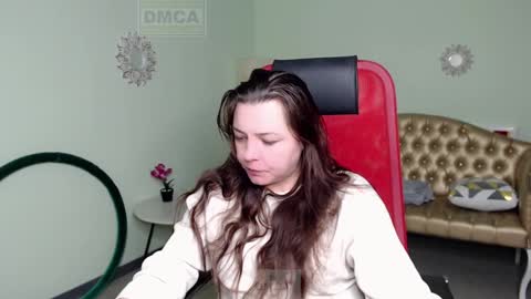 Lily online show from January 31, 2025, 4:03 am