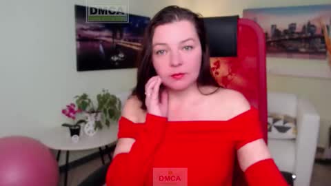 Lily online show from November 27, 2025, 6:15 am