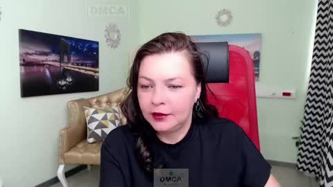Snapshot of lily_flower7_ chatting on May 28, 2026, 2:53 am Lily online show from May 28, 2026, 2:53 am