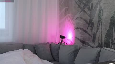 Snapshot of lily_foster_ chatting on December 4, 2024, 6:22 am Lily online show from December 4, 2024, 6:22 am