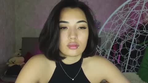 Lily online show from October 22, 2025, 6:46 am