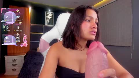 Lily online show from March 12, 2025, 7:13 am