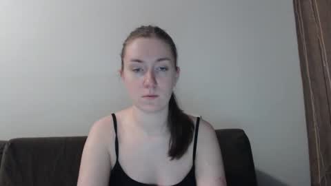 lily_love_x online show from March 2, 2025, 4:39 am