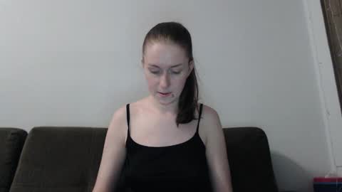 lily_love_x online show from April 9, 2026, 6:19 am