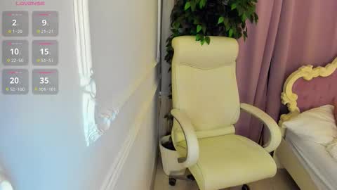 Lily online show from February 22, 2026, 2:56 am