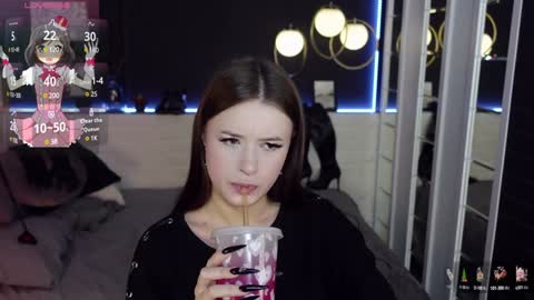 Lily online show from December 27, 2024, 2:22 pm