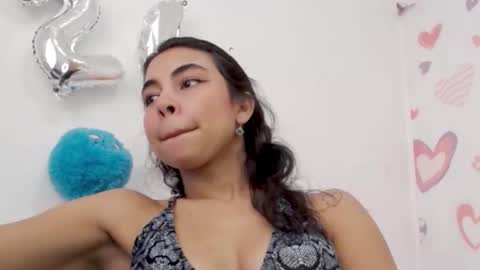 Lily Roberts online show from September 28, 2025, 3:17 pm