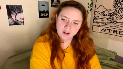 Snapshot of lily_shamy chatting on December 10, 2024, 12:06 am Alice online show from December 10, 2024, 12:06 am