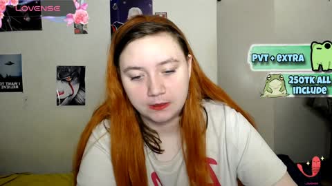 Snapshot of lily_shamy chatting on January 14, 2025, 2:22 pm Alice online show from January 14, 2025, 2:22 pm